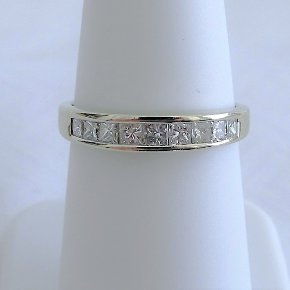 1/2 Carat diamond wedding band 14k white gold!